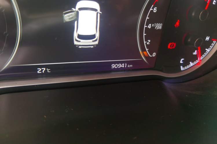 Used Kia Sportage R 2019 2.0L Automatic Smart Luxury Edition Odometer Close Up