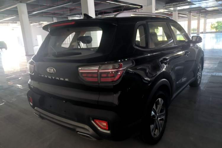 Used Kia Sportage R 2019 2.0L Automatic Smart Luxury Edition Rear Right 45 Deg