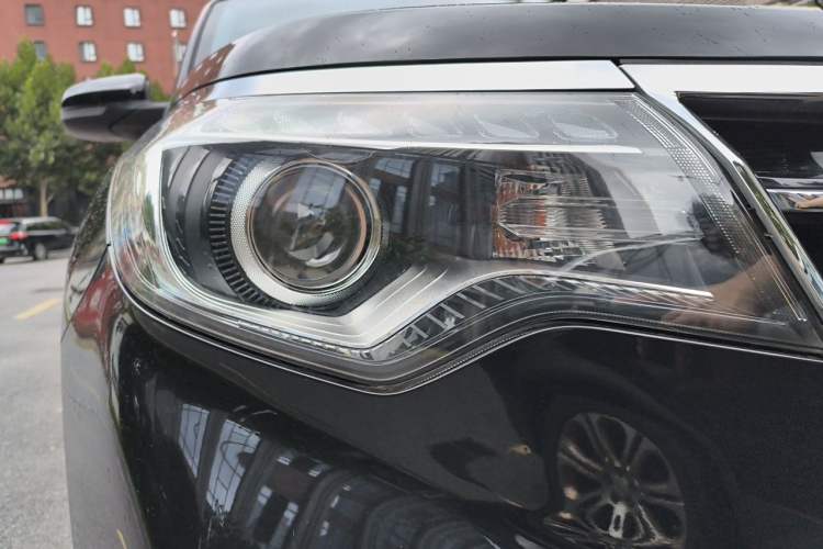 Used Kia Sportage R 2019 2.0L Automatic Smart Luxury Edition Right Front Headlight