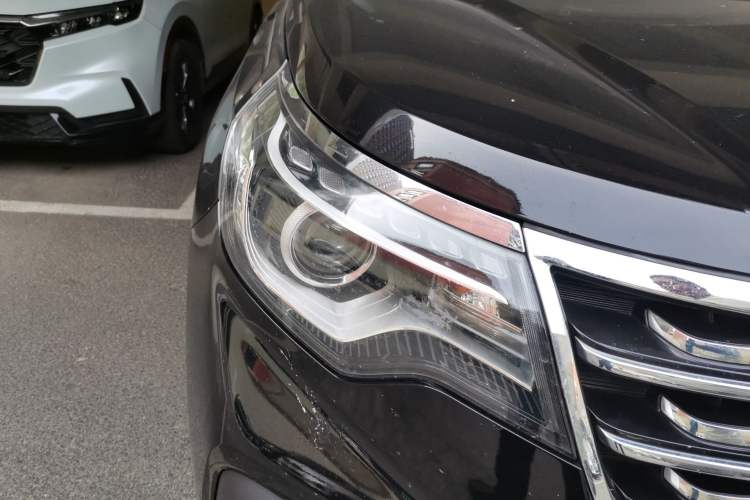 Used Kia Sportage R 2019 2.0L Automatic Smart Luxury Edition Right Front Headlight