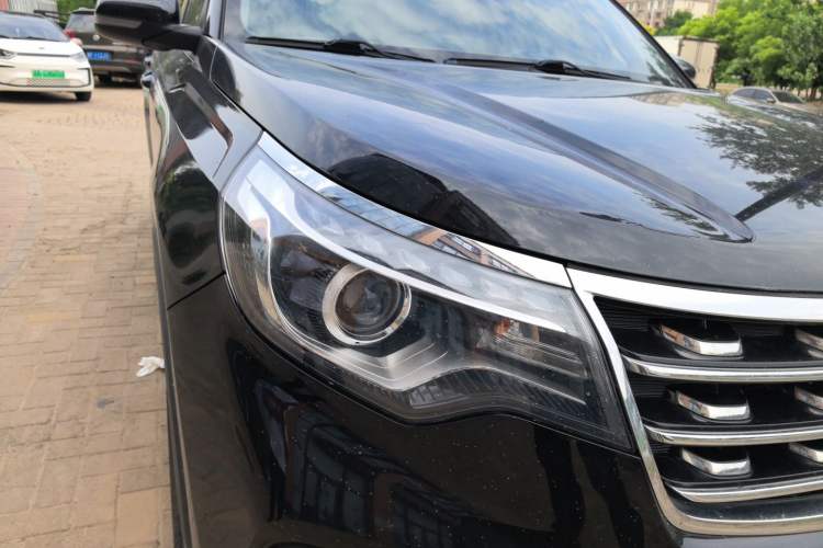 Used Kia Sportage R 2019 2.0L Automatic Smart Luxury Edition Right Front Headlight