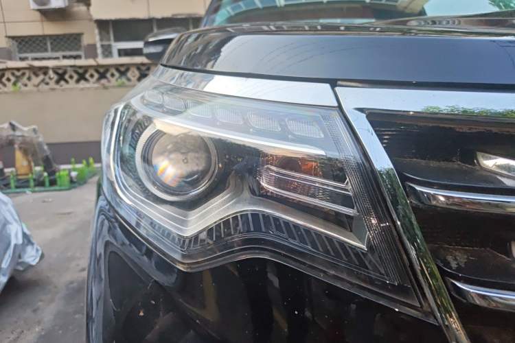 Used Kia Sportage R 2019 2.0L Automatic Smart Luxury Edition Right Front Headlight