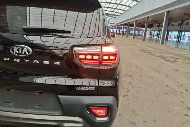 Used Kia Sportage R 2019 2.0L Automatic Smart Luxury Edition Right Rear Taillight