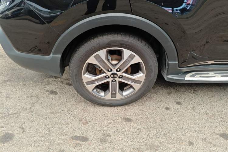 Used Kia Sportage R 2019 2.0L Automatic Smart Luxury Edition Right Rear Wheel Hub