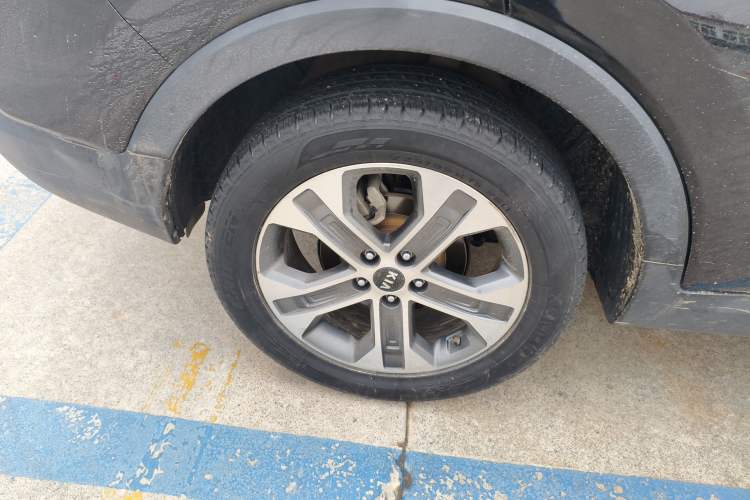 Used Kia Sportage R 2019 2.0L Automatic Smart Luxury Edition Right Rear Wheel Hub