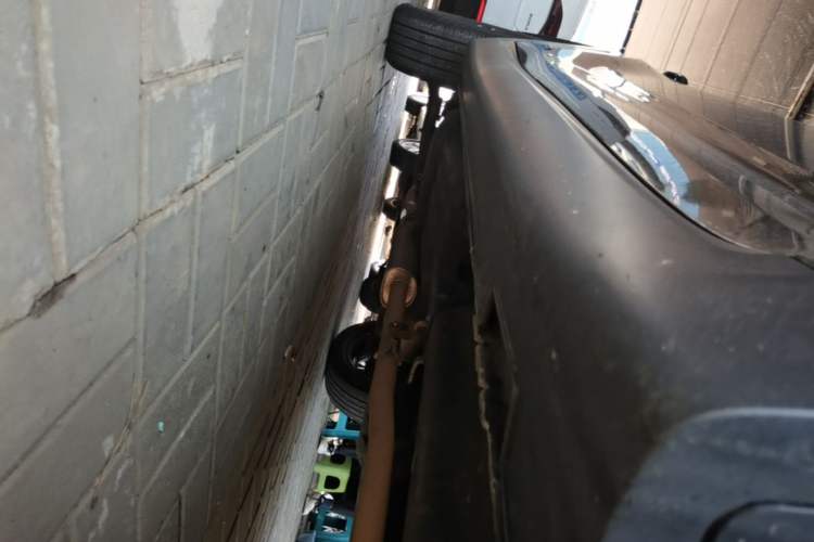 Used Kia Sportage R 2019 2.0L Automatic Smart Luxury Edition Right Side Sill