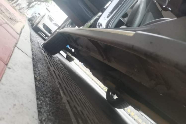 Used Kia Sportage R 2019 2.0L Automatic Smart Luxury Edition Right Side Sill
