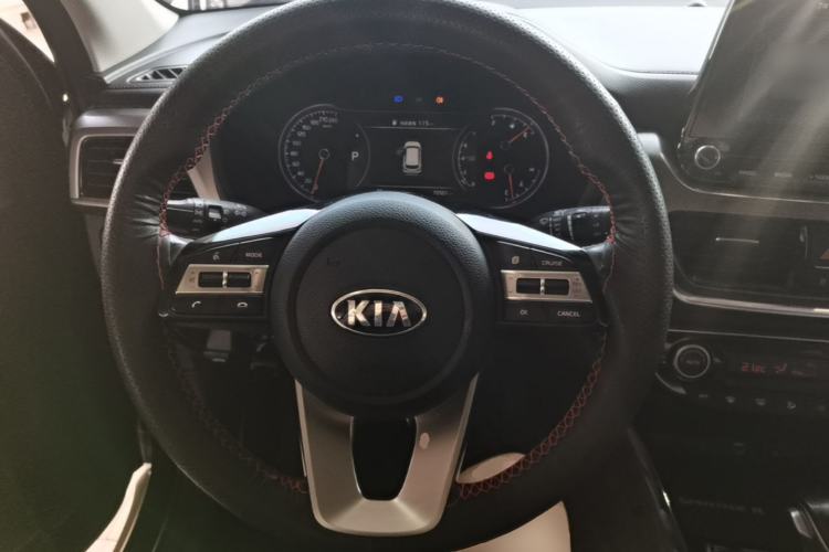 Used Kia Sportage R 2019 2.0L Automatic Smart Luxury Edition Steering Wheel