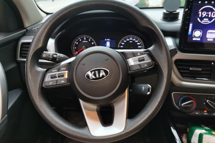 Used Kia Sportage R 2019 2.0L Manual Fashion Edition Steering Wheel