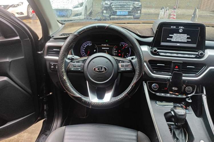 Used Kia Sportage R 2019 2.0L Automatic Smart Luxury Edition Steering Wheel