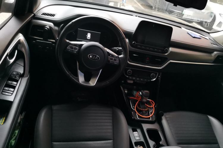 Used Kia Sportage R 2019 2.0L Automatic Smart Luxury Edition Steering Wheel
