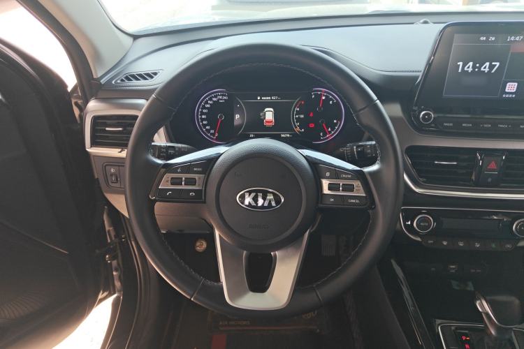 Used Kia Sportage R 2019 2.0L Automatic Smart Luxury Edition Steering Wheel