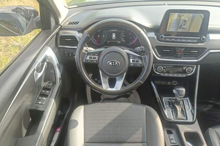 Used Kia Sportage R 2019 2.0L Automatic Smart Luxury Edition Steering Wheel