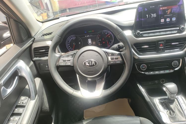 Used Kia Sportage R 2019 2.0L Automatic Smart Luxury Edition Steering Wheel