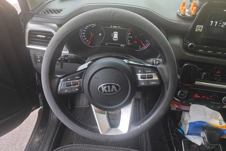 Used Kia Sportage R 2019 2.0L Automatic Smart Luxury Edition Steering Wheel