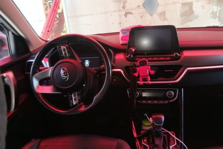 Used Kia Sportage R 2019 2.0L Automatic Smart Luxury Edition Steering Wheel