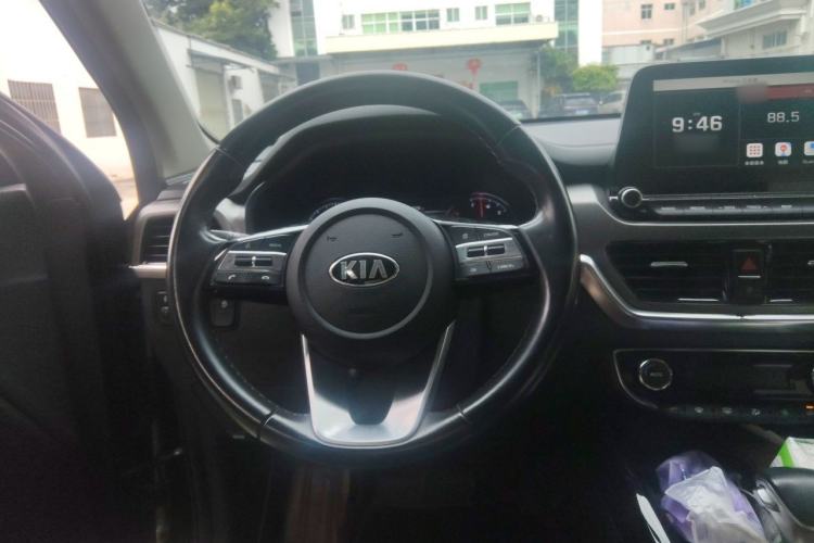 Used Kia Sportage R 2019 2.0L Automatic Smart Luxury Edition Steering Wheel