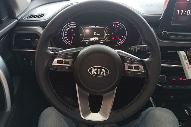 Used Kia Sportage R 2019 2.0L Automatic Smart Luxury Edition Steering Wheel