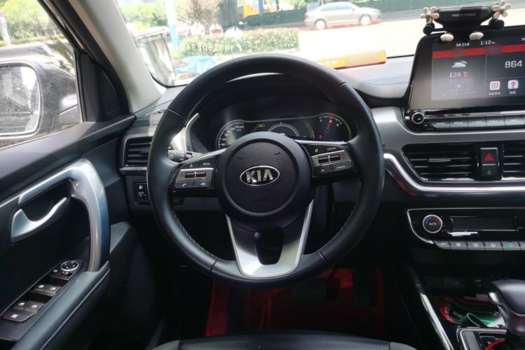 Used Kia Sportage R 2019 2.0L Automatic Smart Luxury Edition Steering Wheel