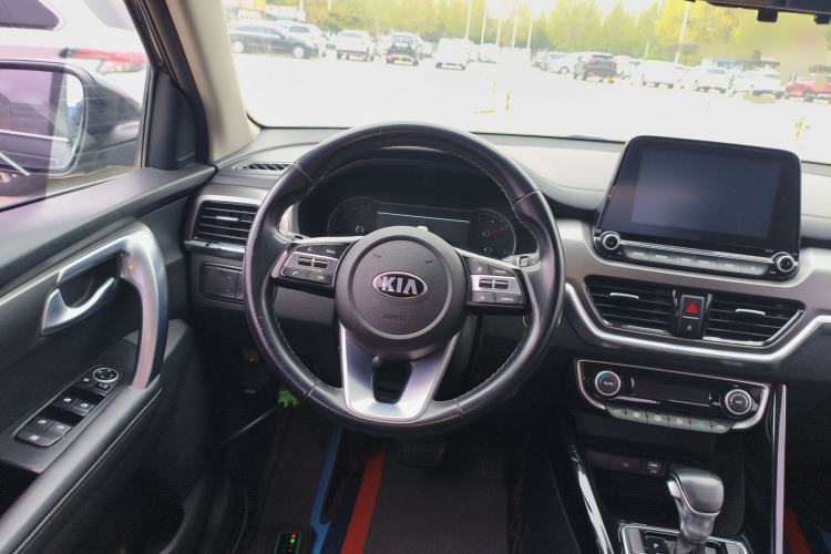 Used Kia Sportage R 2019 2.0L Automatic Smart Luxury Edition Steering Wheel