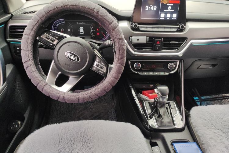 Used Kia Sportage R 2019 2.0L Automatic Smart Luxury Enhanced Edition Steering Wheel