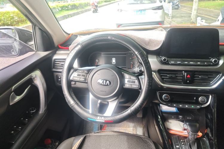 Used Kia Sportage R 2019 2.0L Automatic Smart Luxury Edition Steering Wheel