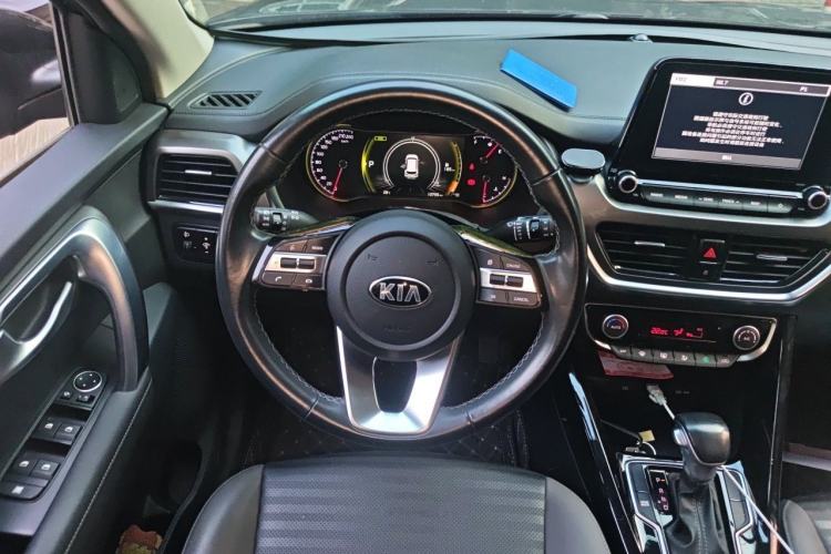 Used Kia Sportage R 2019 2.0L Automatic Smart Luxury Edition Steering Wheel