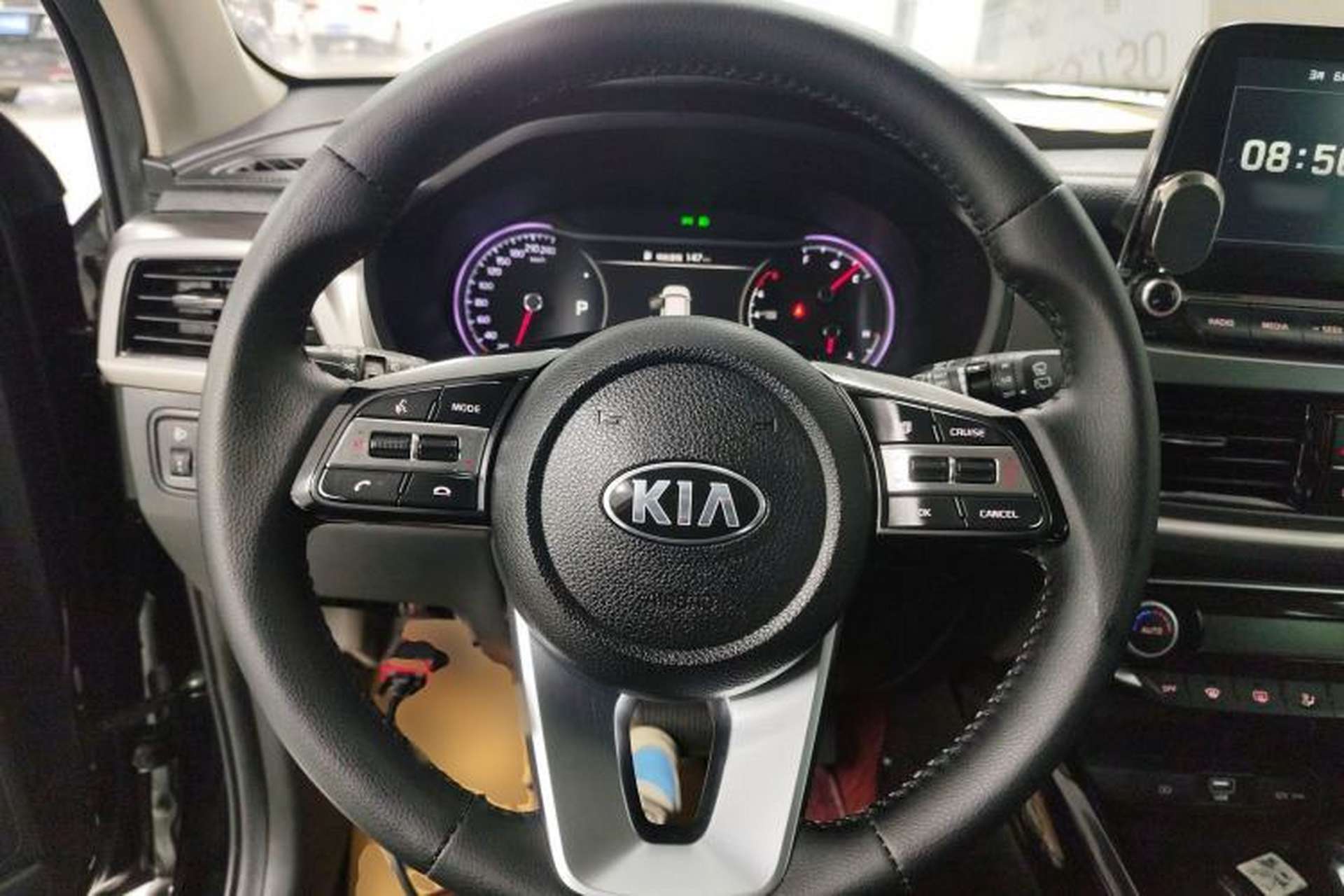 Used Kia Sportage R 2019 2.0L Automatic Smart Luxury Edition Steering Wheel