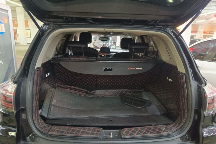 Used Kia Sportage R 2019 2.0L Automatic Smart Luxury Edition Trunk