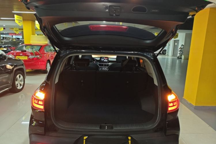 Used Kia Sportage R 2019 2.0L Automatic Smart Luxury Edition Trunk