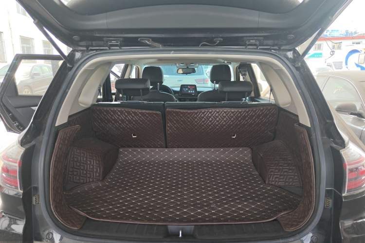 Used Kia Sportage R 2019 2.0L Automatic Smart Luxury Edition Trunk