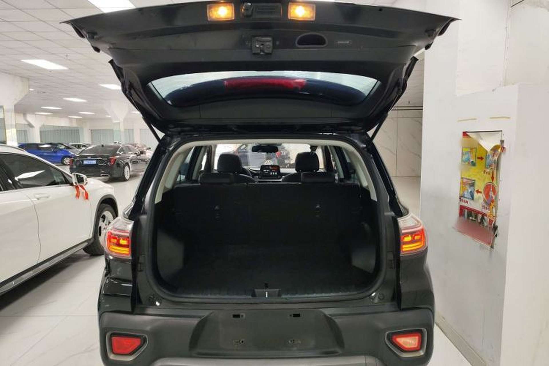 Used Kia Sportage R 2019 2.0L Automatic Smart Luxury Edition Trunk
