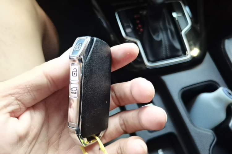 Used Kia Sportage R 2019 2.0L Automatic Smart Luxury Edition Vehicle Key