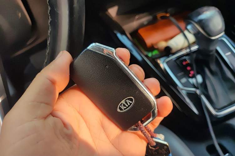 Used Kia Sportage R 2019 2.0L Automatic Smart Luxury Edition Vehicle Key