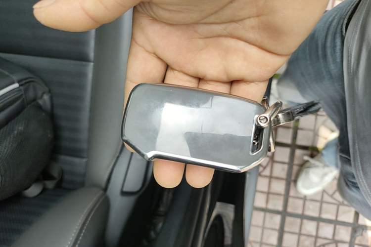 Used Kia Sportage R 2019 2.0L Automatic Smart Luxury Edition Vehicle Key
