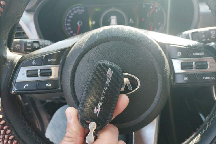 Used Kia Sportage R 2019 2.0L Automatic Smart Luxury Edition Vehicle Key