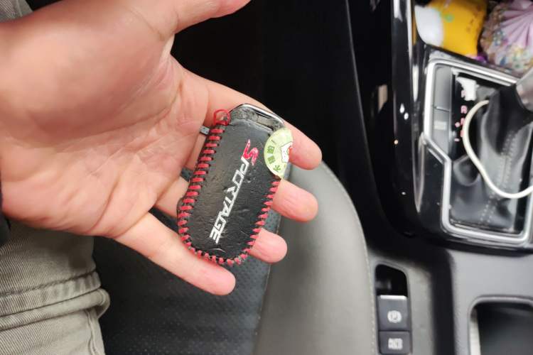 Used Kia Sportage R 2019 2.0L Automatic Smart Luxury Edition Vehicle Key