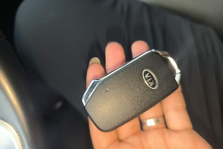 Used Kia Sportage R 2019 2.0L Automatic Smart Luxury Edition Vehicle Key