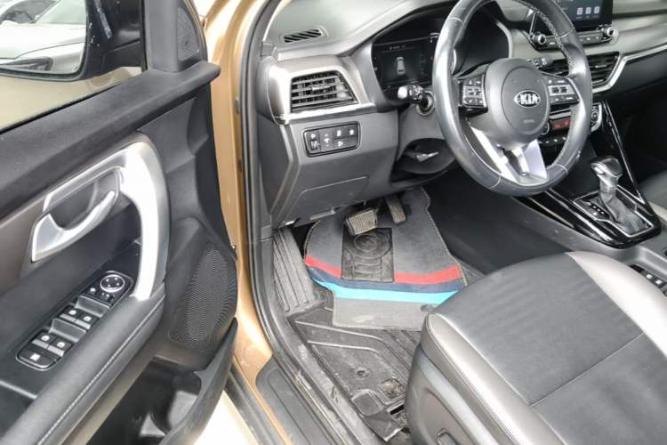 Used Kia Sportage R 2019 2.0L Automatic Smart Luxury Edition Driver Seat