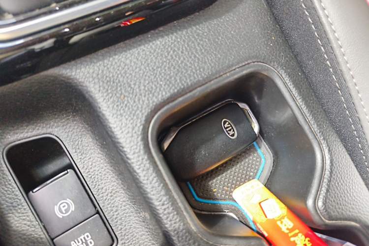Used Kia Sportage R 2019 2.0L Automatic Smart Luxury Edition Interior 1