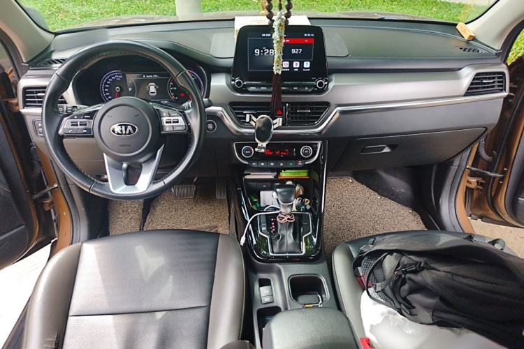 Used Kia Sportage R 2019 2.0L Automatic Smart Luxury Edition Interior 2