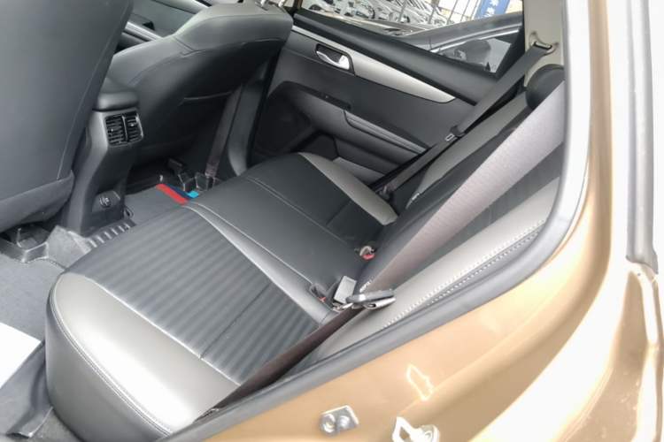 Used Kia Sportage R 2019 2.0L Automatic Smart Luxury Edition Left Rear Seat