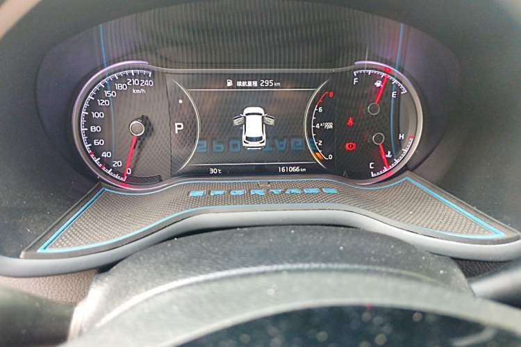 Used Kia Sportage R 2019 2.0L Automatic Smart Luxury Edition Odometer Close Up