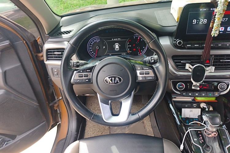 Used Kia Sportage R 2019 2.0L Automatic Smart Luxury Edition Steering Wheel