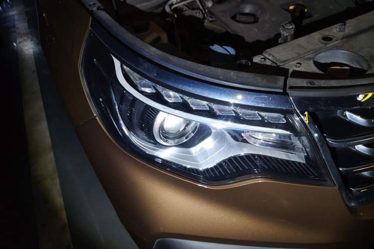 Used Kia Sportage R 2019 2.0L Automatic Smart Luxury Edition Right Front Headlight