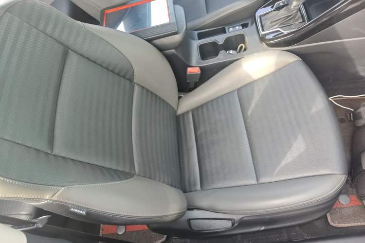 Used Kia Sportage R 2019 2.0L Automatic Smart Luxury Edition Right Front Seat