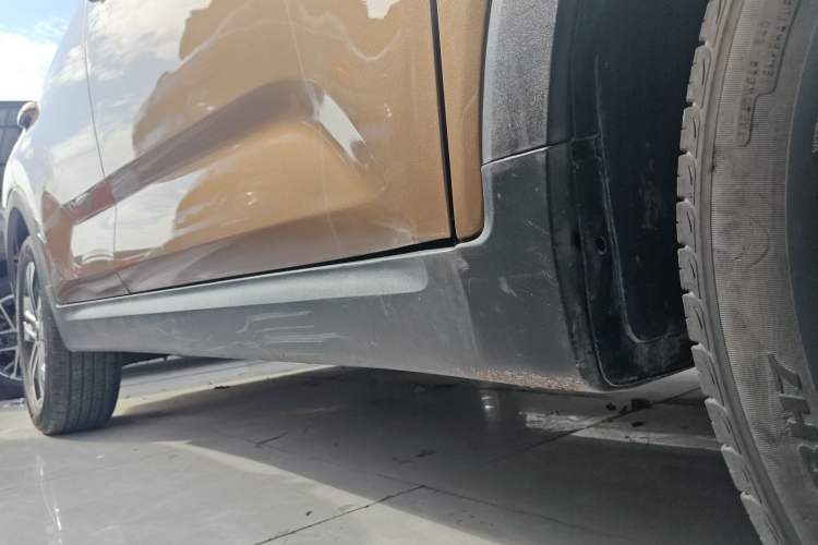 Used Kia Sportage R 2019 2.0L Automatic Smart Luxury Edition Right Side Sill