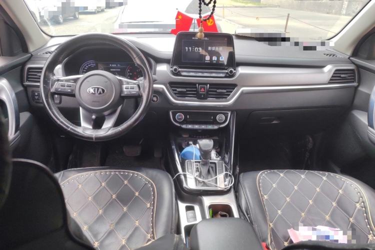 Used Kia Sportage R 2019 2.0L Automatic Smart Luxury Edition Center Console