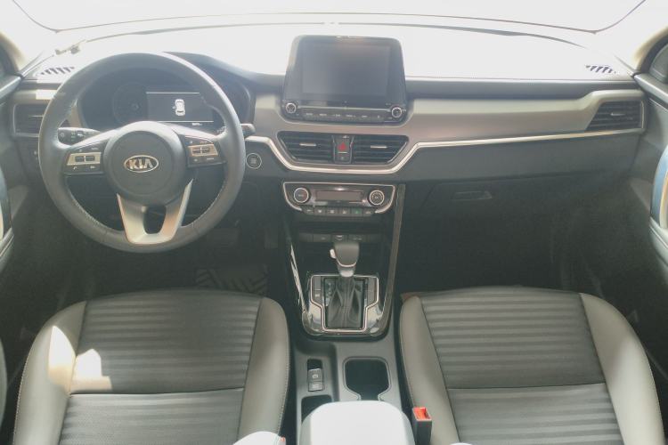 Used Kia Sportage R 2019 2.0L Automatic Smart Luxury Edition Center Console