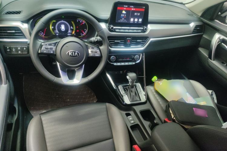 Used Kia Sportage R 2019 2.0L Automatic Smart Luxury Edition Center Console